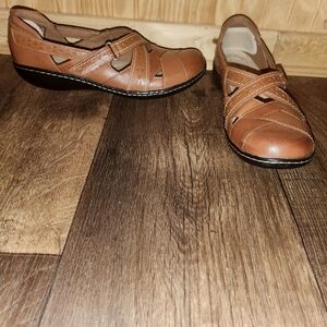 Clarks Women Ashland Spin Q Loafer
